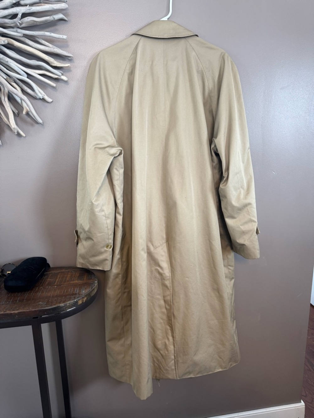 Men’s vintage Burberry long trench coat. - Picture 2 of 8